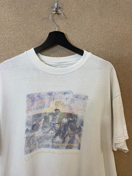 Vintage Wade in The Water Smithsonian Folkways 96-98 Tour Tee - XL