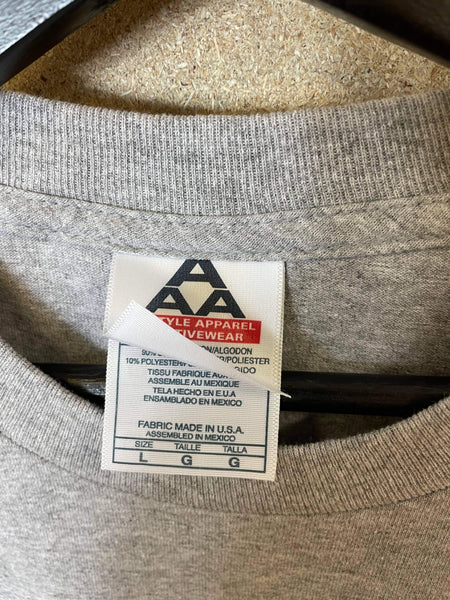 Vintage Tommy USA Sports 90s Tee - L